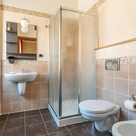 Bed & Breakfast Alis Laura - 150m From Piazza Bologna Metro And 10 Minutes From The Colosseum *