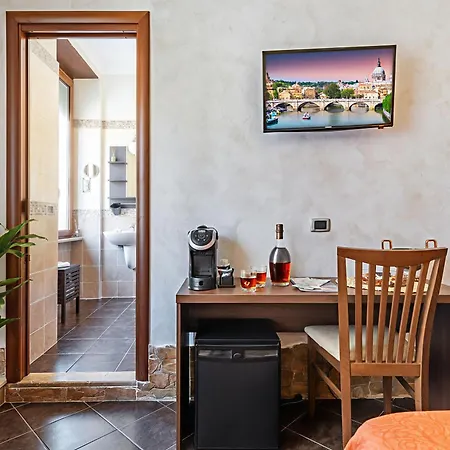 Alis Laura - 150m From Piazza Bologna Metro And 10 Minutes From The Colosseum * Rome